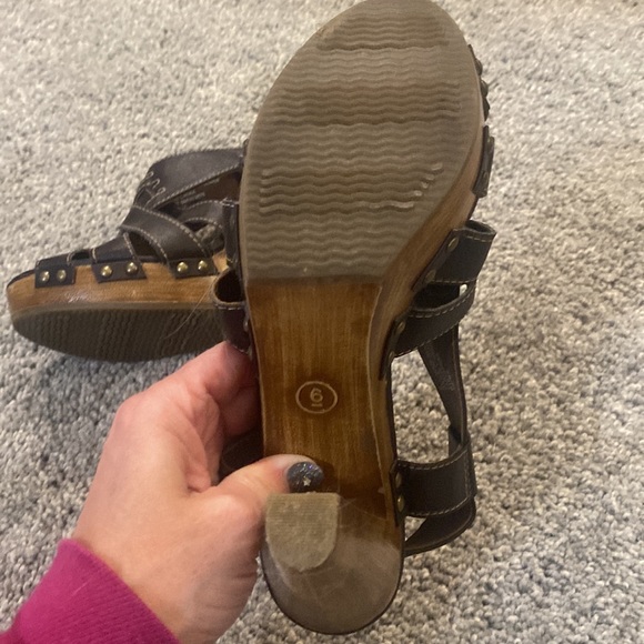 Brown heels!!! Barely worn! - Picture 4 of 4